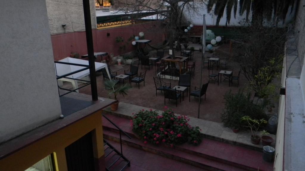 Punto Urbano Hostel เมนโดซา ภายนอก รูปภาพ