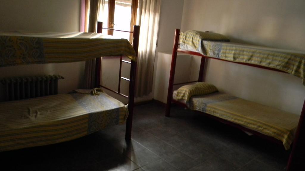 Punto Urbano Hostel เมนโดซา ภายนอก รูปภาพ